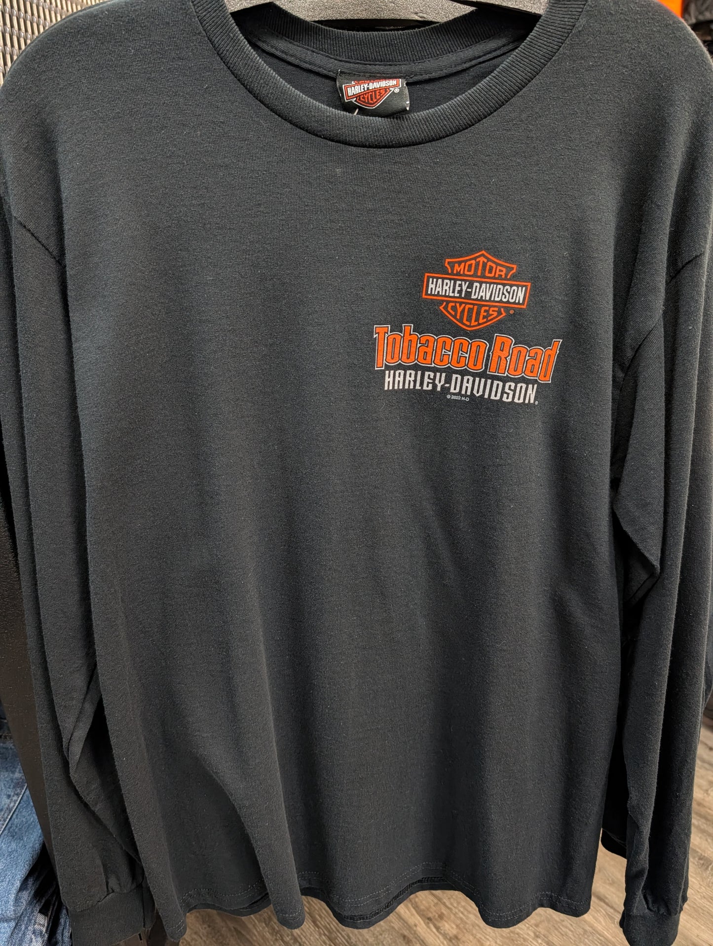 Smokey Skull Long Sleeve Black