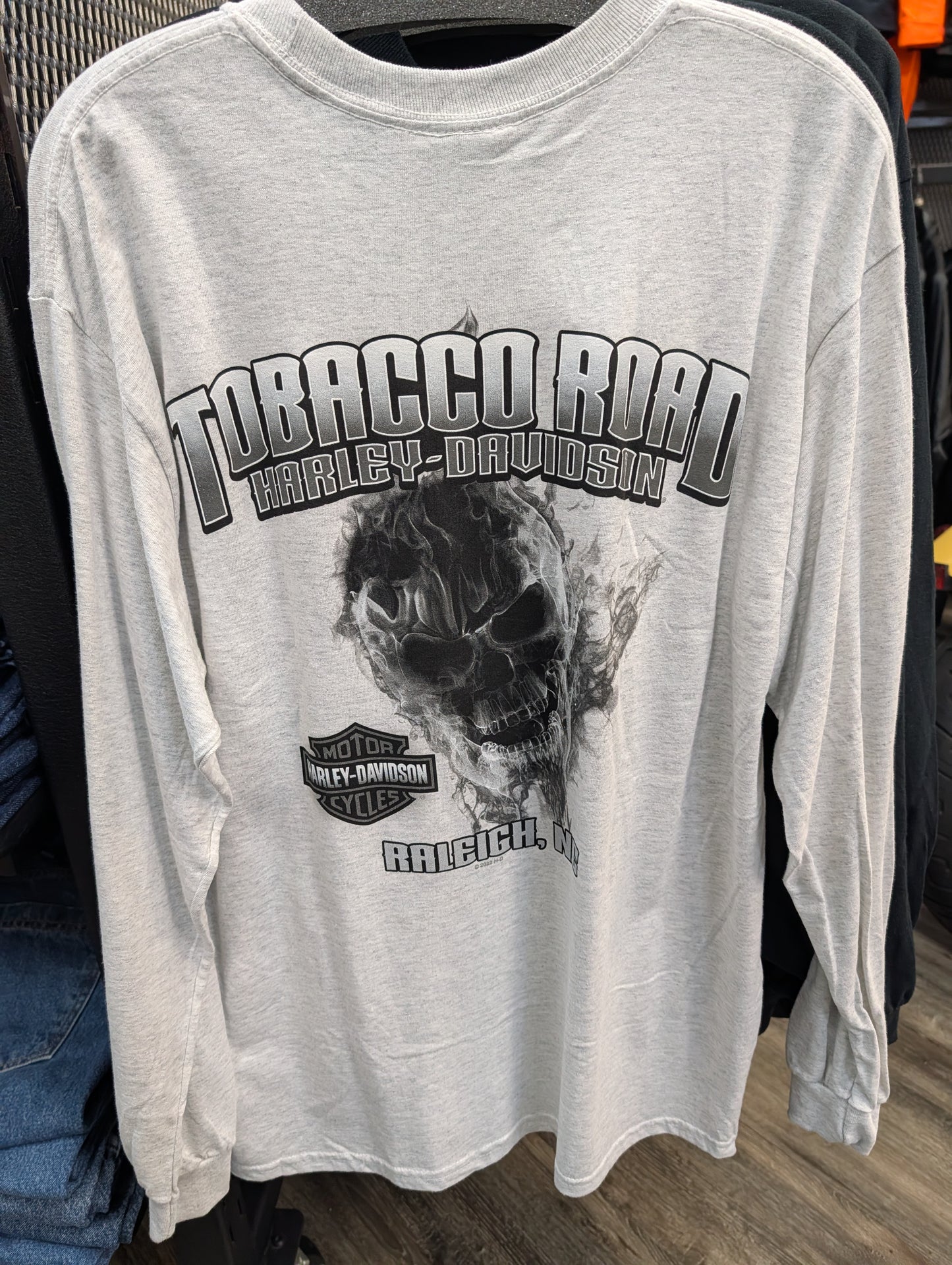 Smokey Skull Long Sleeve Heathered Gray